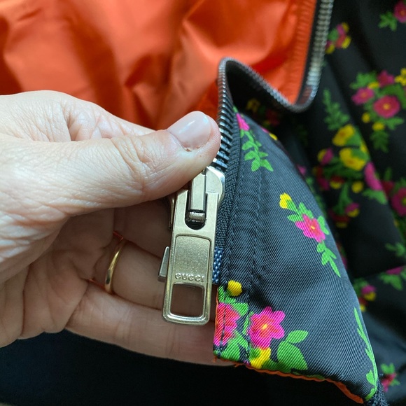 Gucci Floral Bomber Jacket Sz 38 or Small - Picture 9 of 16